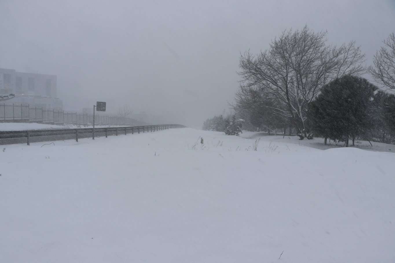 İstanbul'da kar ve tipi etkili olmaya başladı